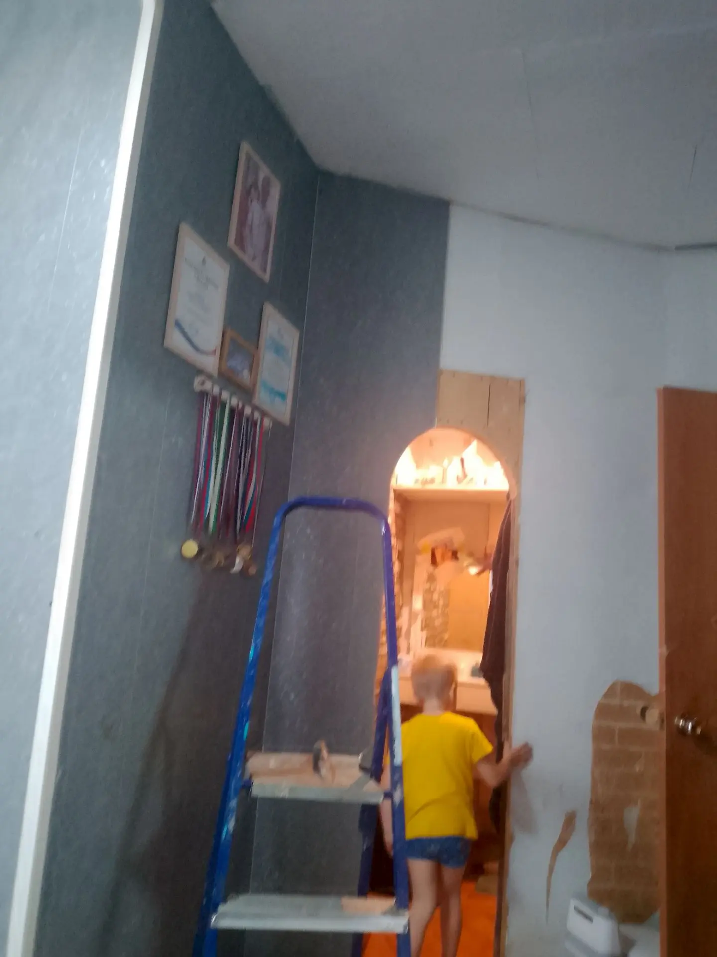 Начали делать зону гардеробной🤭🫠