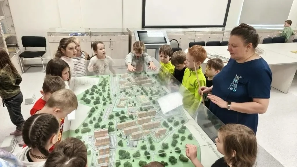В гостях у школы  👦🏼👧🏻20 мая в нашей школе встречали подготовительную группу дошкольников из дошколь