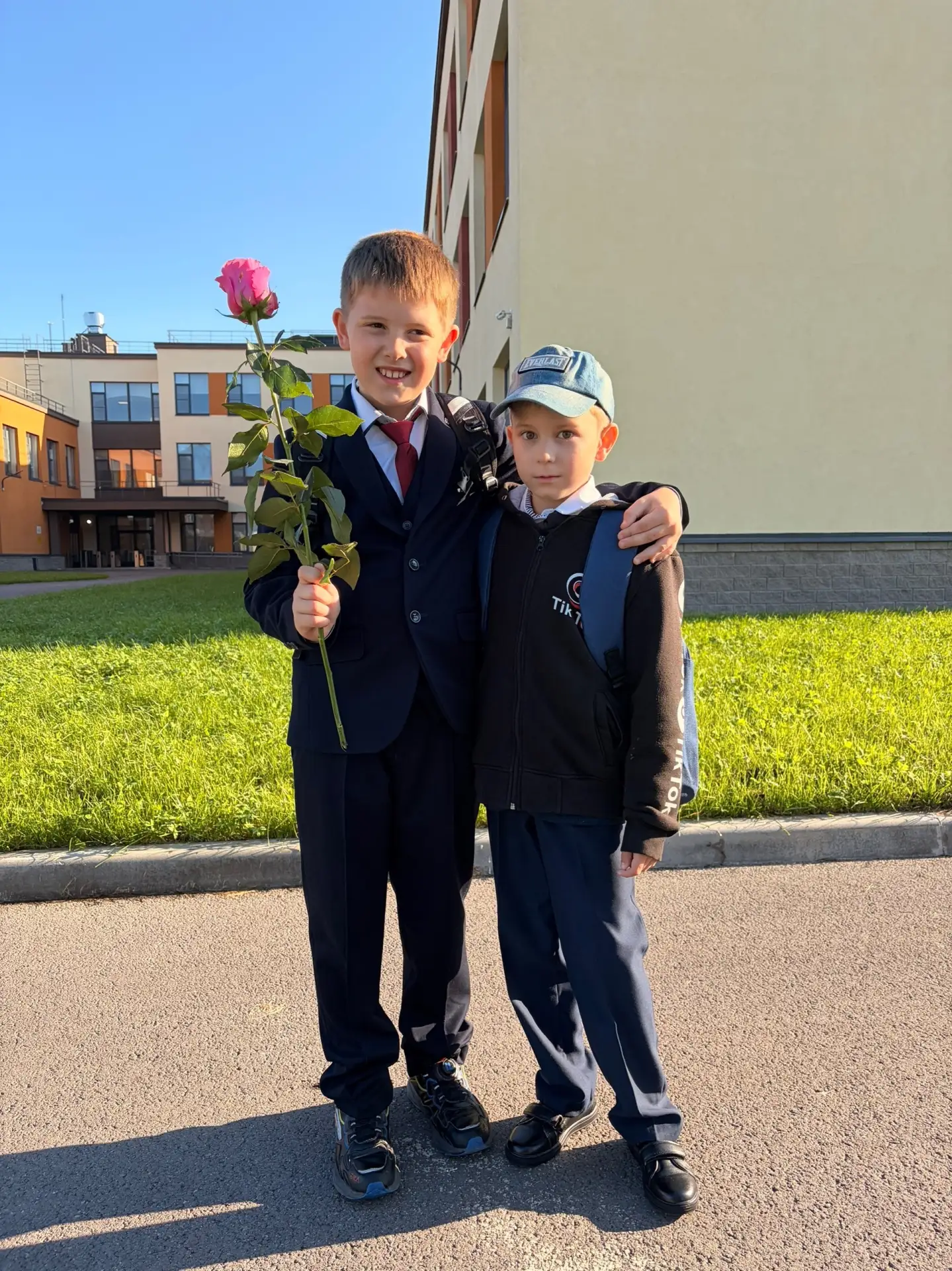 🎒 Наши самые первые выпускники сегодня стали второклассниками!