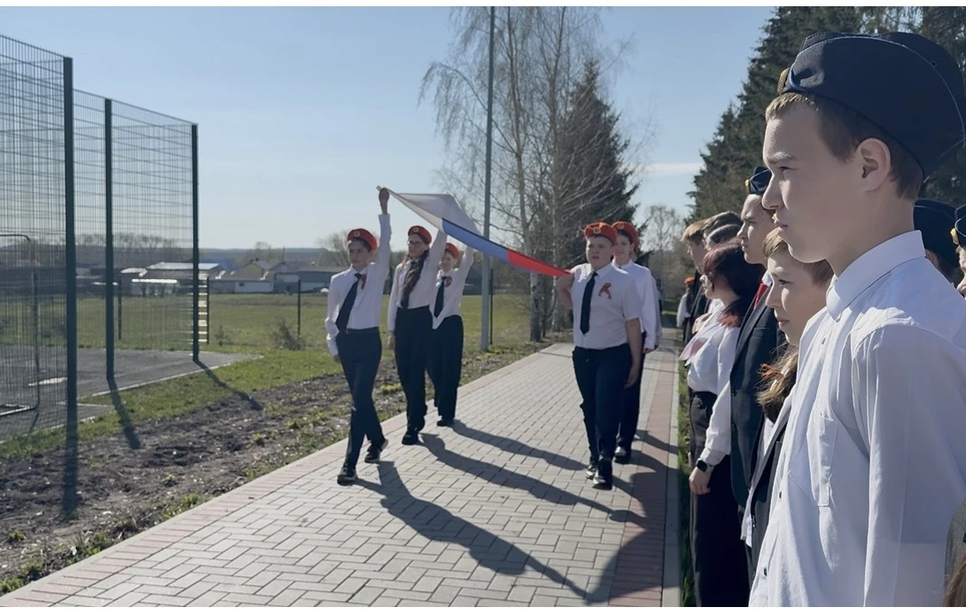 ⭐ 4 мая в школе прошла торжественная линейка, посвященная 81-ой годовщине Победы в Вели...