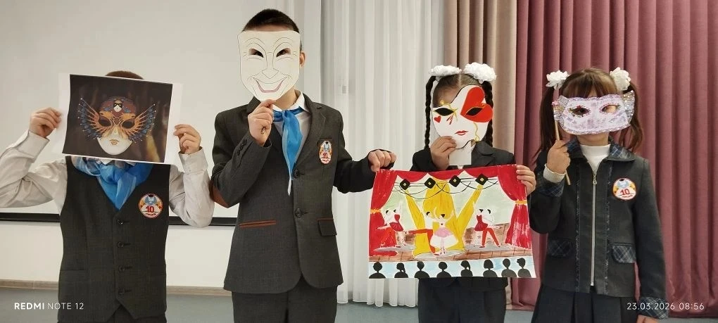 🇷🇺РАЗГОВОРЫ О ВАЖНОМ🇷🇺  💫 23 марта в лицее прошли уроки "Разговоры о важном" на тему: "Большой. За к