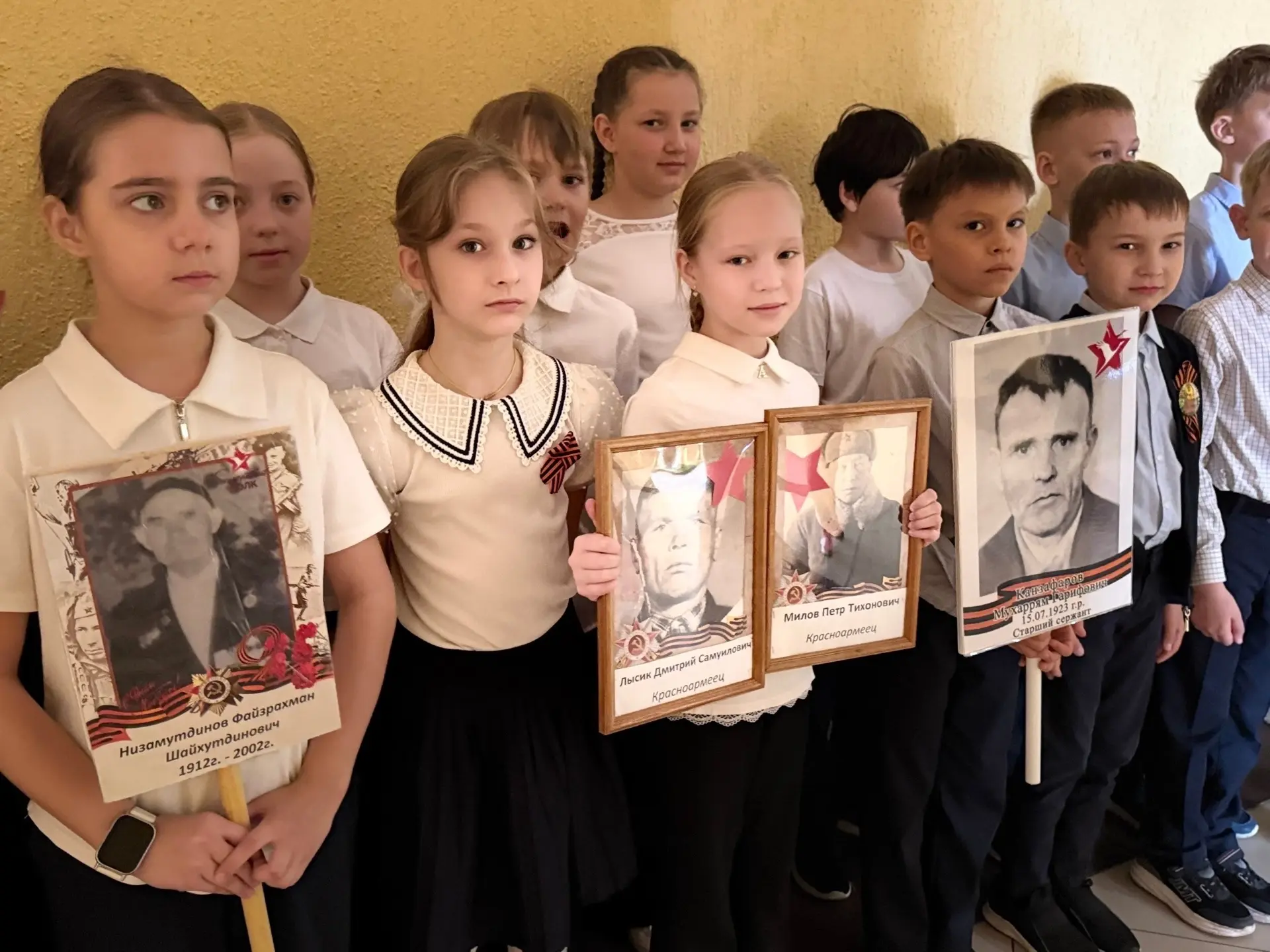 БЕССМЕРТНЫЙ ПОЛК 🎗🕯  #школа11 #strобразование #81годВеликойПобеды