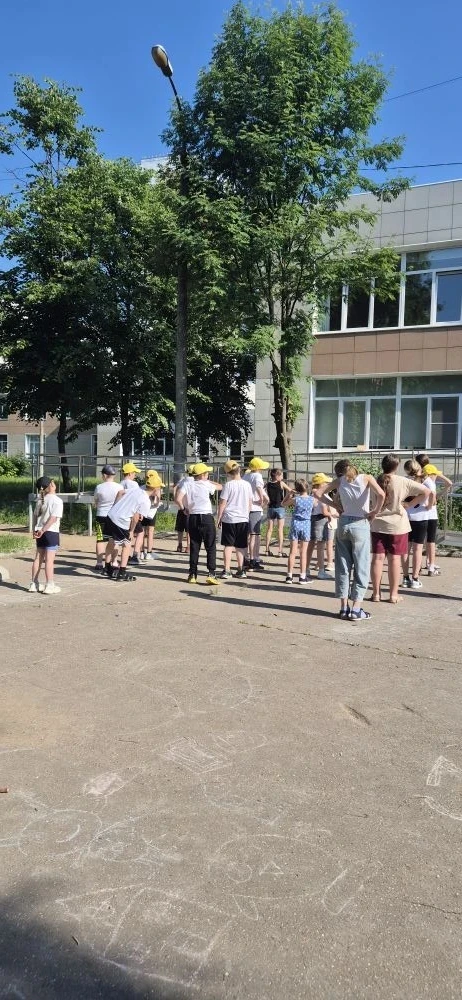 День 7: «Международный день дружбы» в пришкольном лагере «Солнечный»

Сегодняшний, седьмой день преб