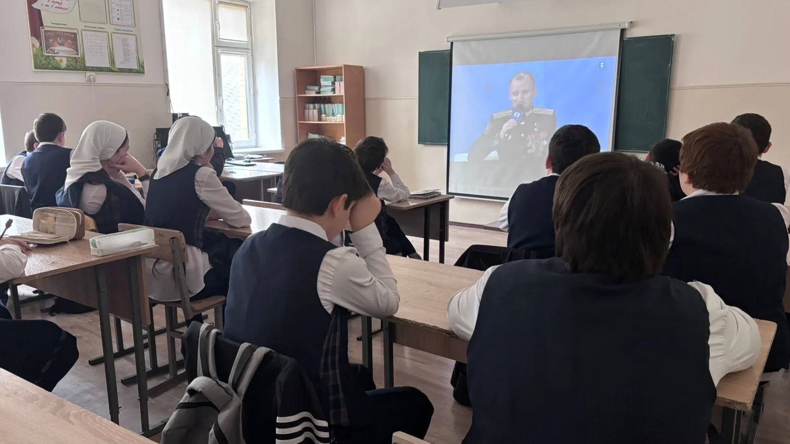 Говорим о важном: волноваться — это нормально 💚  Сегодня в нашей гимназии «Разговоры о важном» были 