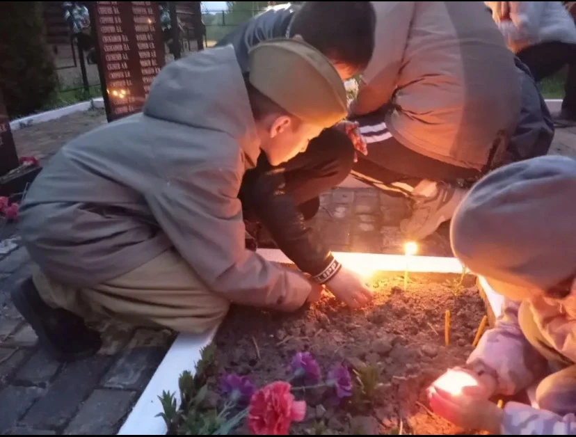 🇷🇺 Накануне празднования Дня Победы у обелиска с. Утешево и на Братском захоронении в д. Воронино 