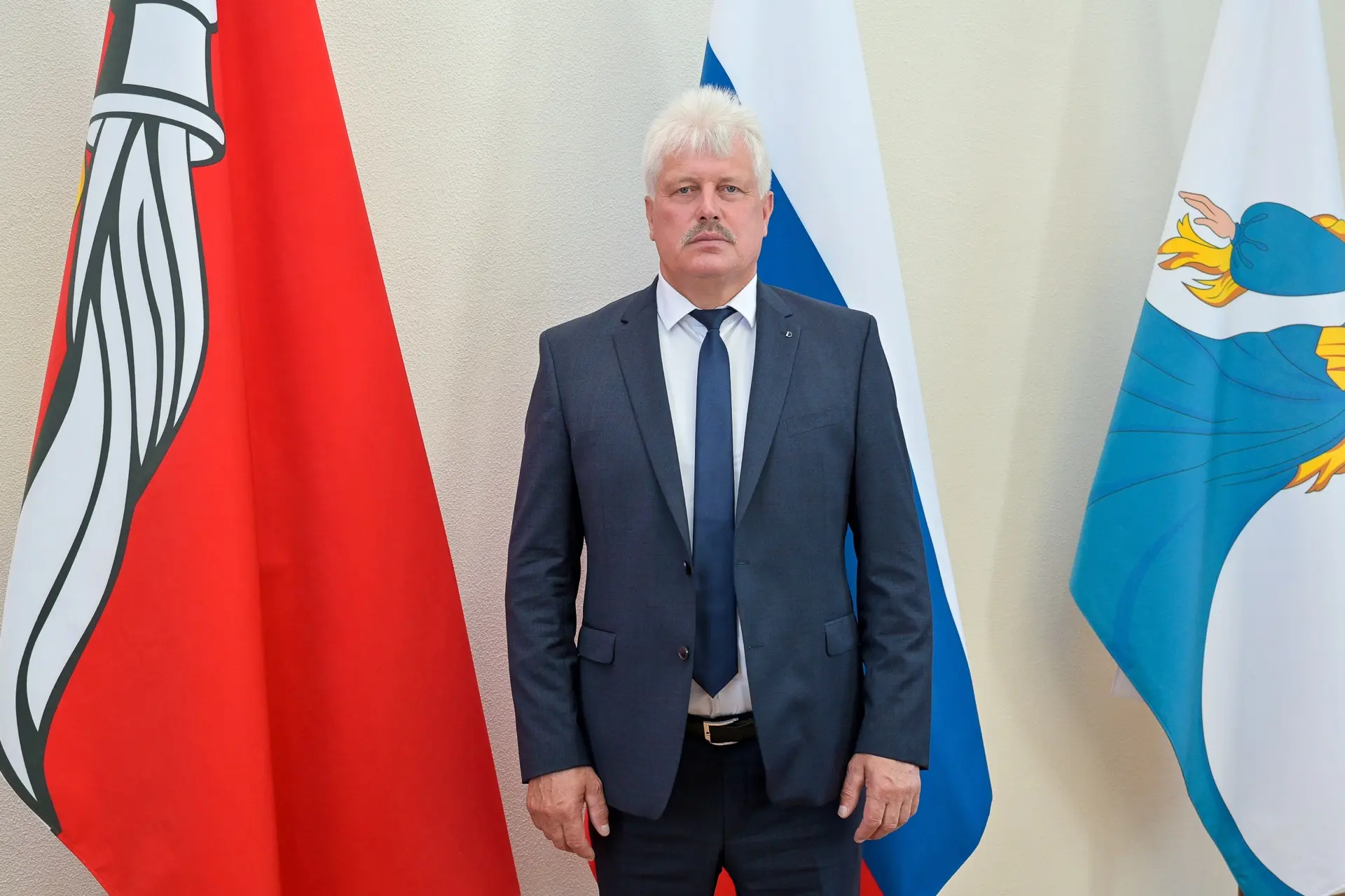 📢 Уважаемые жители Нижнедевицкого района!
Поздравляю вас с одним из главных государственных праздни