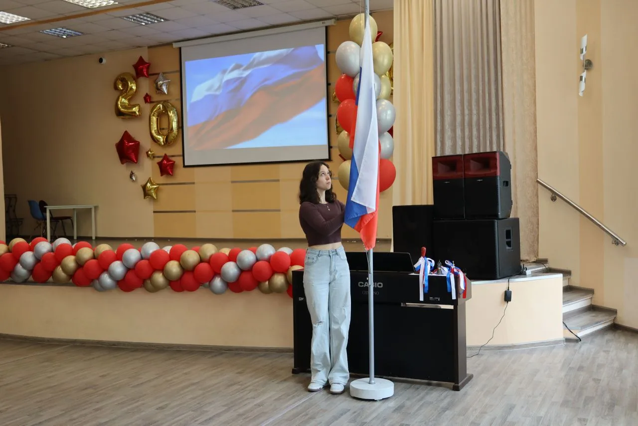 Поехали! 🤪 
 
28 мая стартовала летняя профильная смена «МатБит» на базе нашего лицея. 🧡💙 
 
В эт