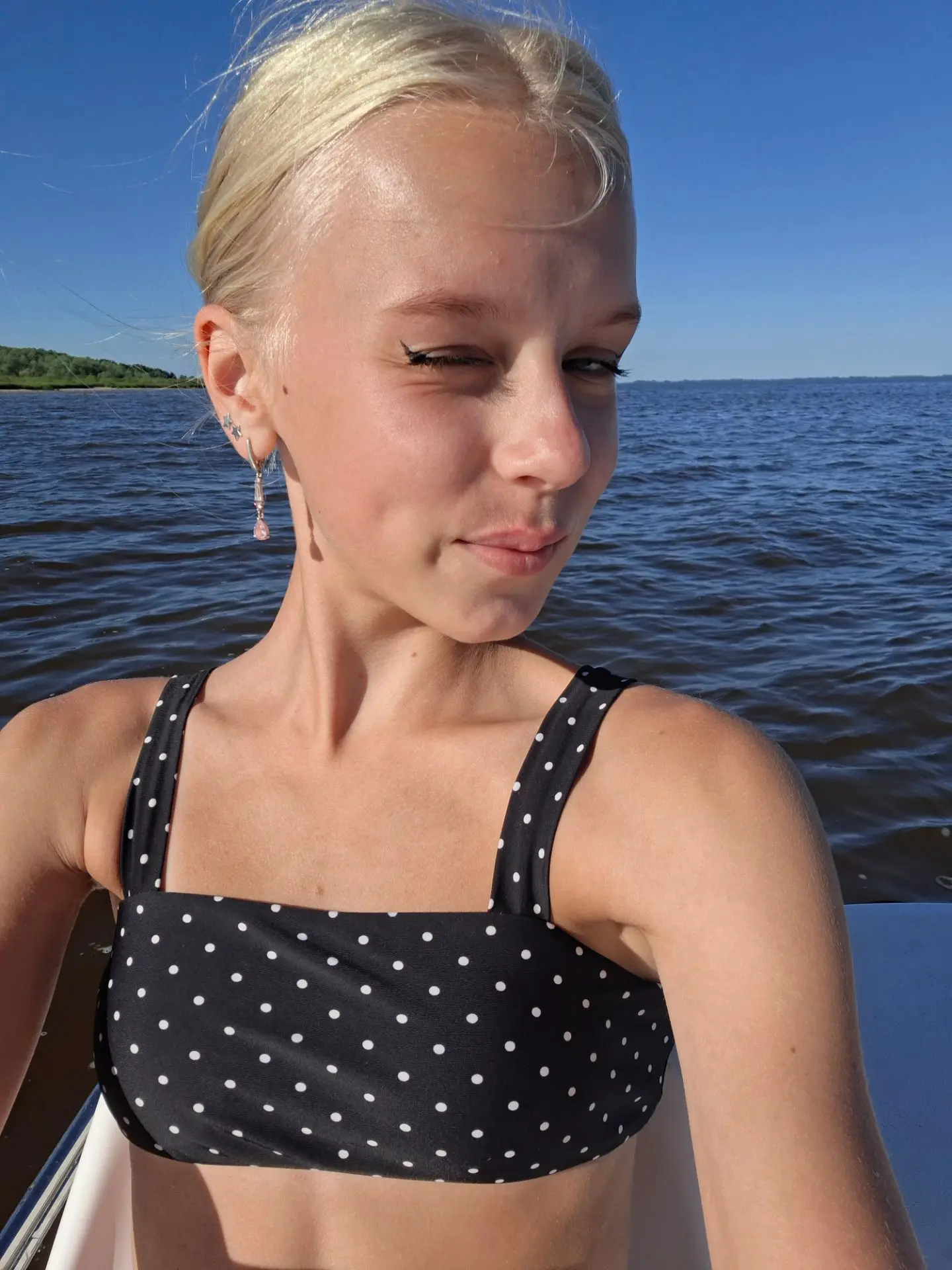 Лучший способ перезагрузиться — выбраться с семьей на озеро! 🏄‍♂️☀️ Водные развлечения...