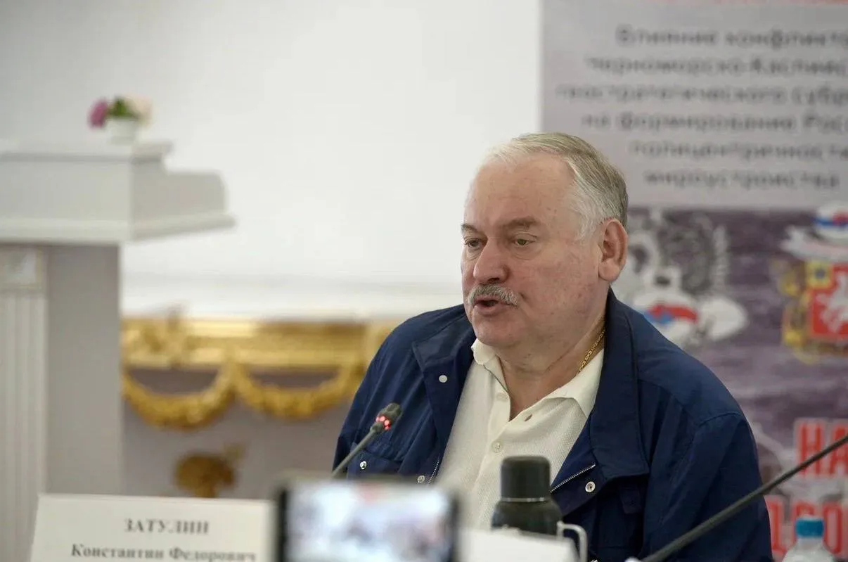 Выступление Константина Затулина в Ливадии, продолжение
Но ведь вопрос, который решался в Минске, во