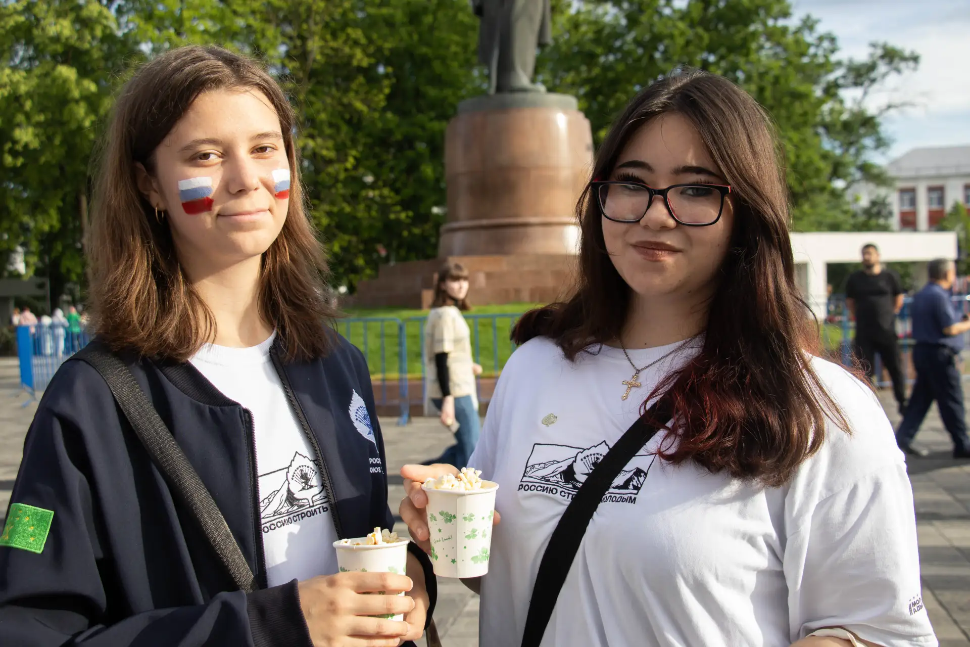 12 июня, в День России, площадь имени Ленина стала центром притяжения активной и творческой молодежи
