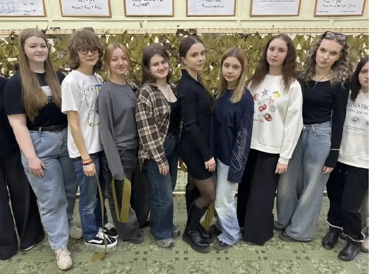 Студенты и сотрудники колледжа Самарского госуниверситета изготовили 12 маскировочных сетей общей пл