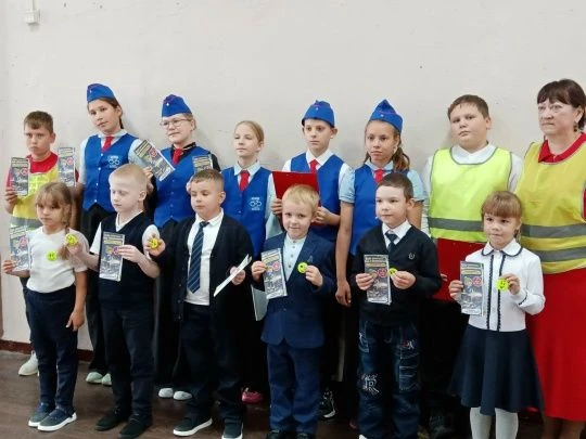 Осень и зима — время, когда световой день тает на глазах. Утром дети спешат на занятия ...