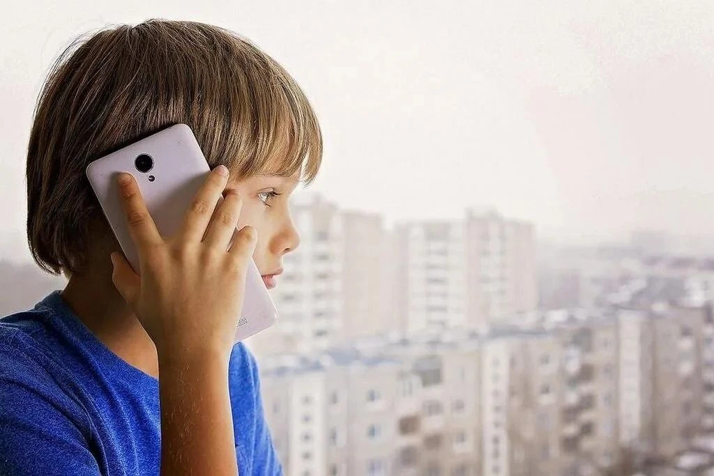 Телефон доверия для детей — это служба экстренной психологической помощи, которая предо...