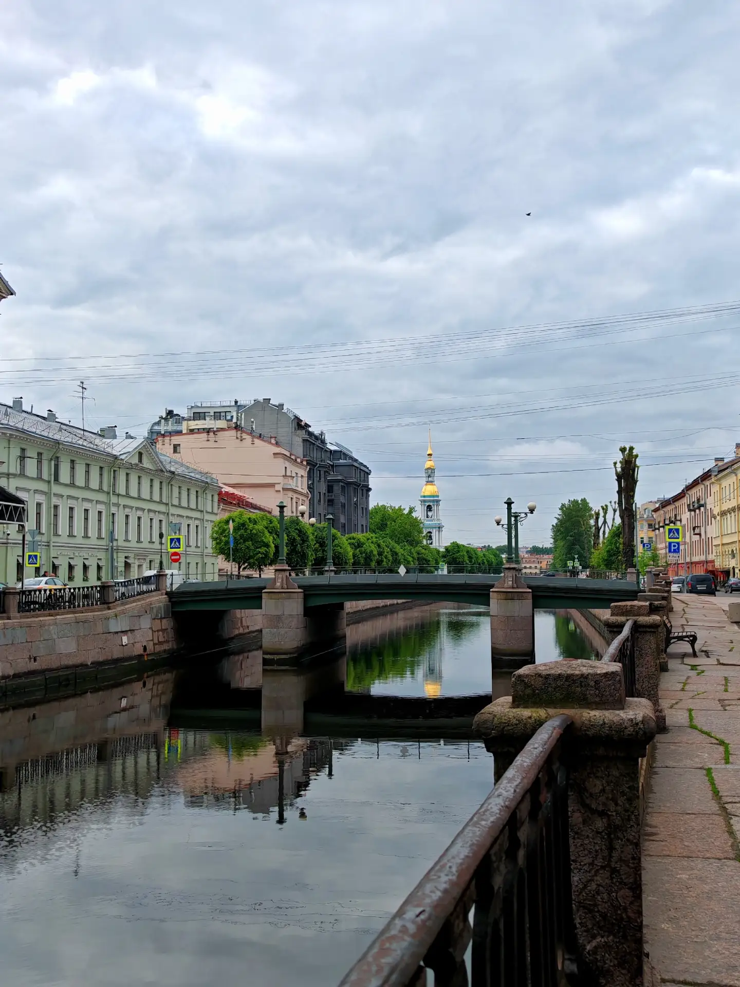 Крюков канал. Утро.

Фото: Наталья Дёмина-Горячкина