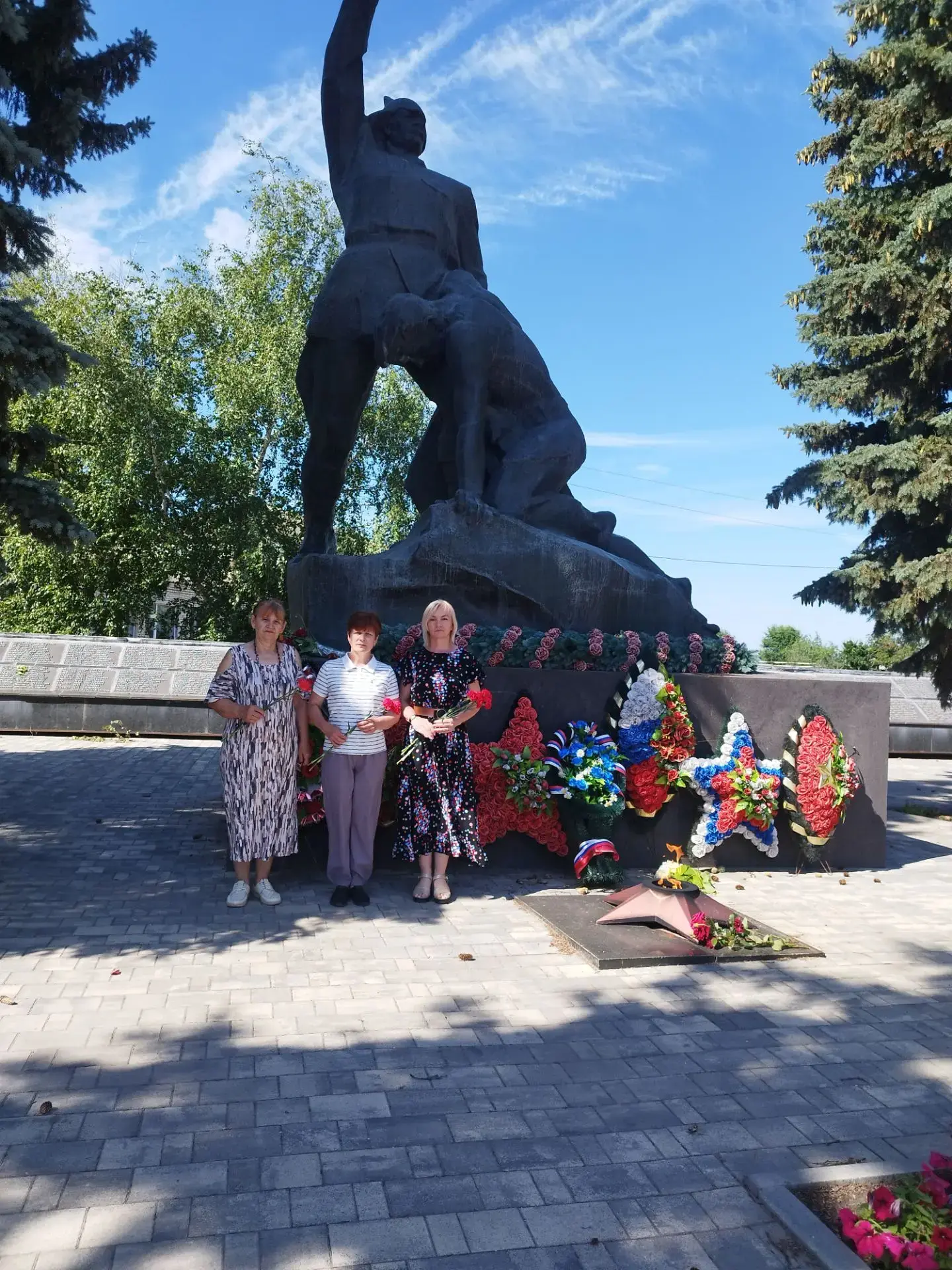 #День_памяти_и_скорби
Сегодня, 22 июня, в День памяти и скорби, сотрудники муниципального бюджетного