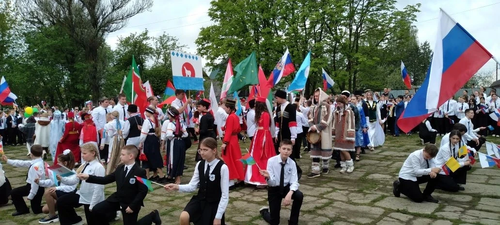 Мария Васильевна!Хотим сказать Вам огромное спасибо за потрясающий праздник «Парад народов России»! 