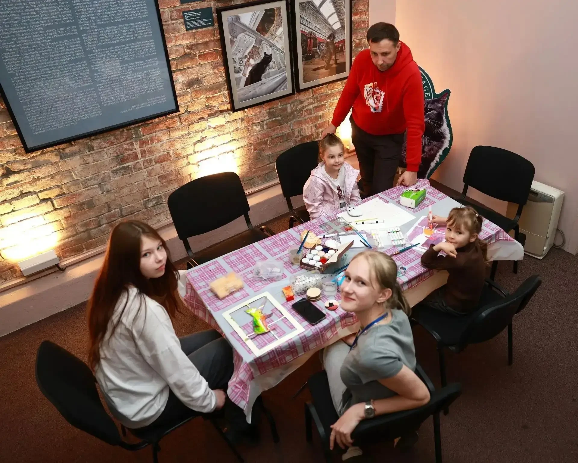 Дорогие дети и родители!

с 1 июля в рамках Пушкинской карты стартует Всероссийская акция «Веди роди
