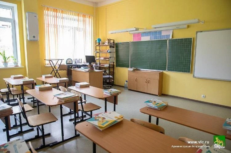 В школах Владивостока введут свободное посещение на время ВЭФ