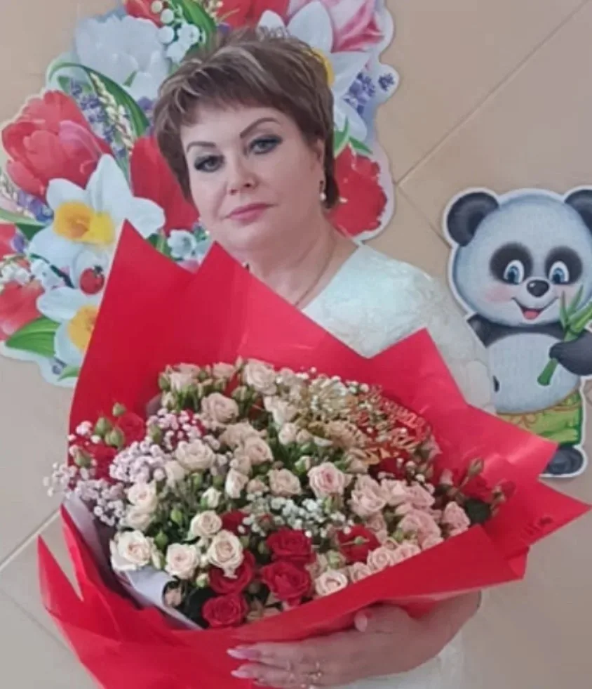 В этот прекрасный майский день свой 50-летний юбилей отмечает заведующая МДОУ «Детский ...