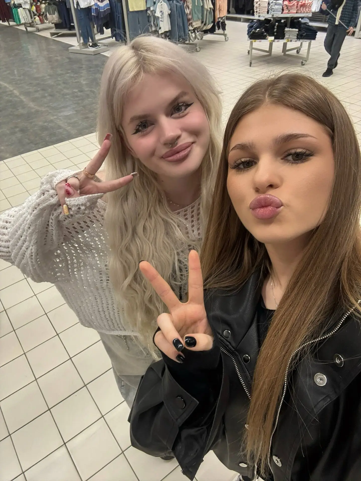Гуляем с лп 😏🎀