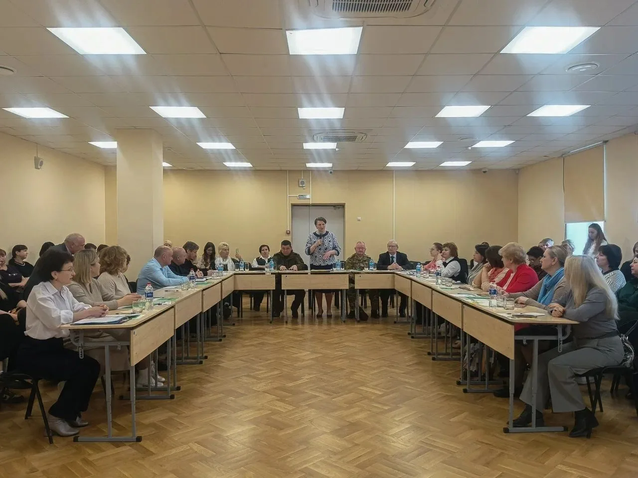 В школе №18 обсудили развитие православно-патриотического воспитания учащихся кадетских классов  В р
