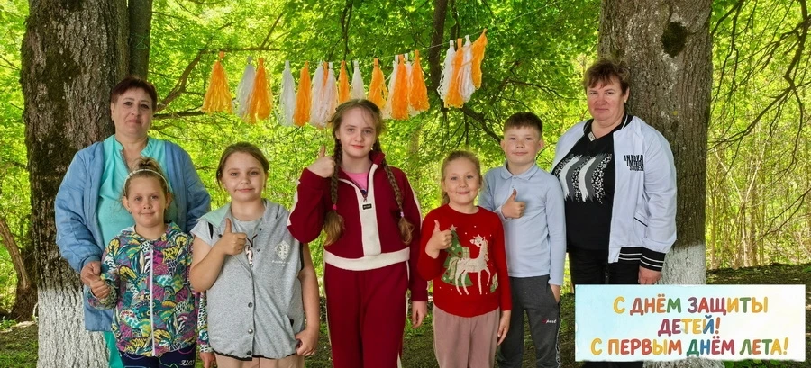 😊🌼 1 июня работники Ветского СДК и библиотеки провели развлекательную программу «Летн...