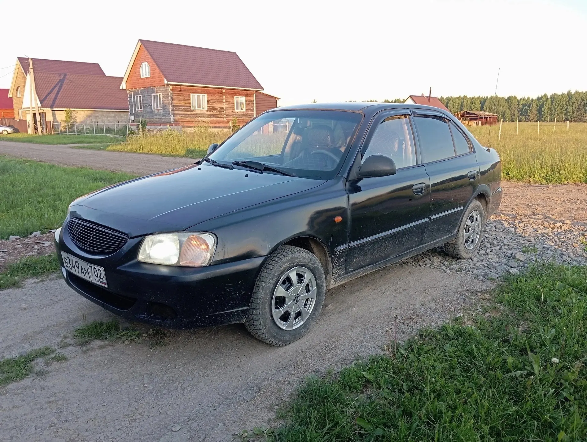 Продам!!!Хундай Акцент,год выпуска 2007.В хорошем состоянии, вложений не требует. Мотор масло не ест