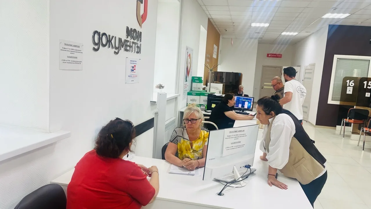 💁‍♀️Сотрудники Управления Росреестра по Астраханской области продолжают консультироват...