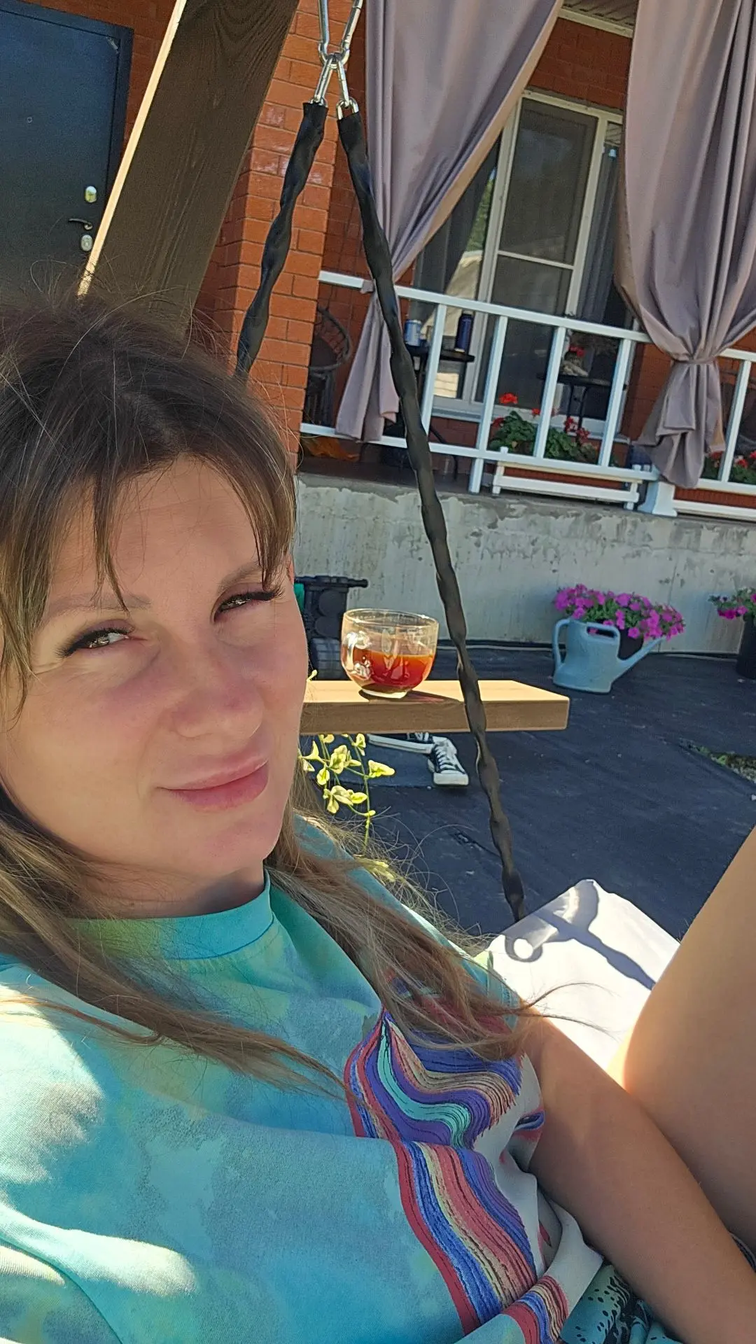 Всем доброе утречко ☕️🌺

У меня теперь новая локация для утреннего кофе🤗

Всем хорошего дня и отли