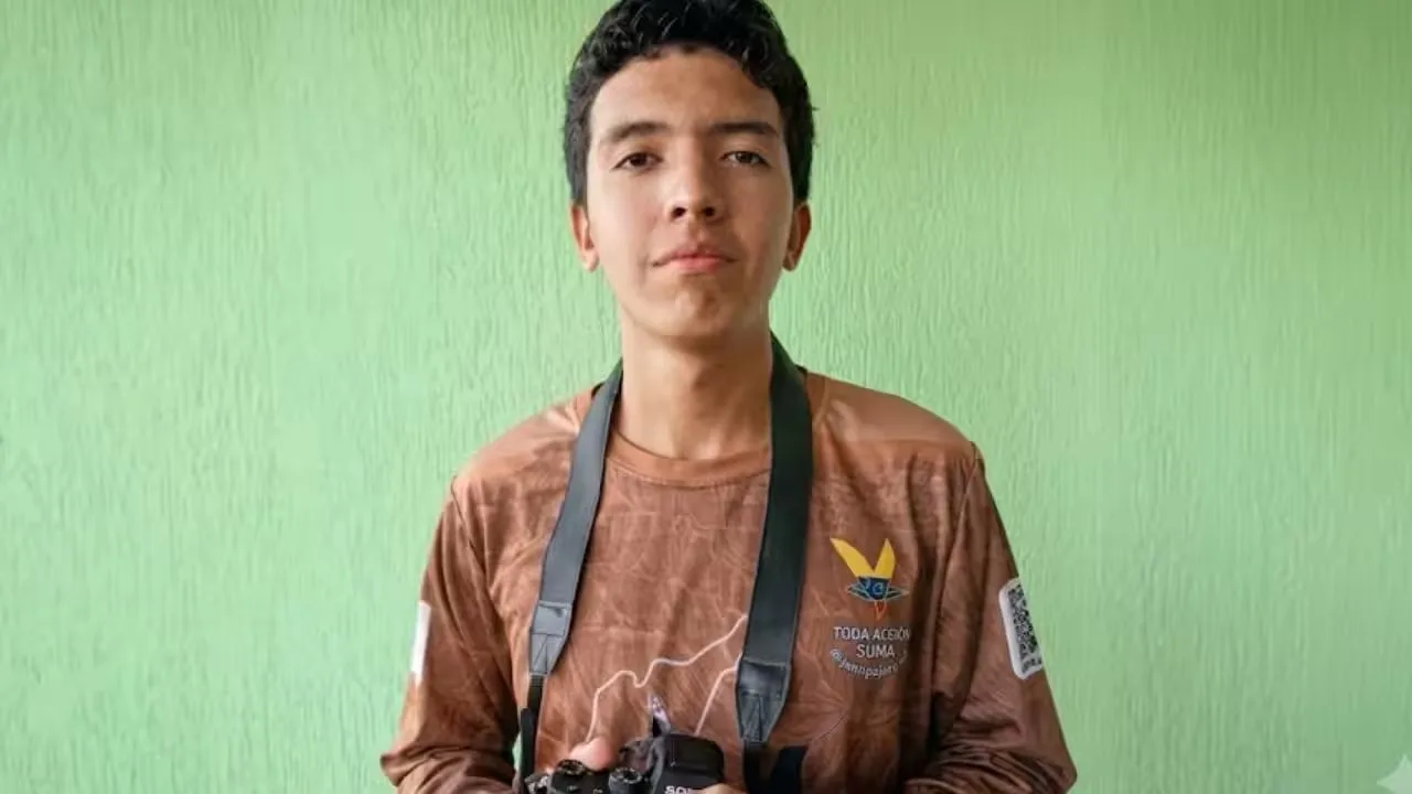 🇨🇴 ПОДРОСТОК ДАЛ ГЛУХИМ ДЕТЯМ ПОЧУВСТВОВАТЬ ГОЛОСА ПТИЦ