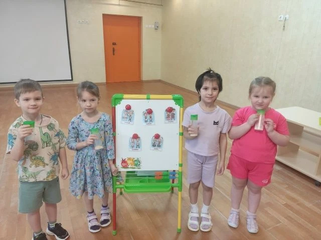 В самом разгаре масленичная неделя  и сегодня на музыкальном занятии мы с ребятами из группы №13 пек