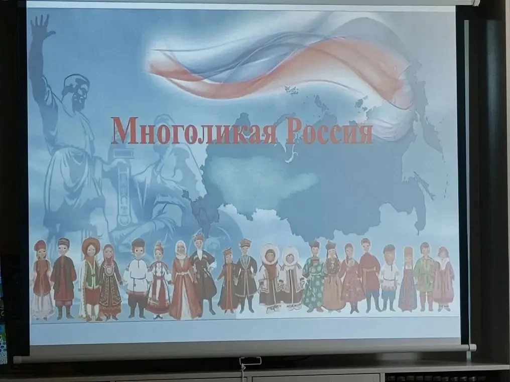 💫Сегодня ребята из отряда «Импульс» посетили районную библиотеку!