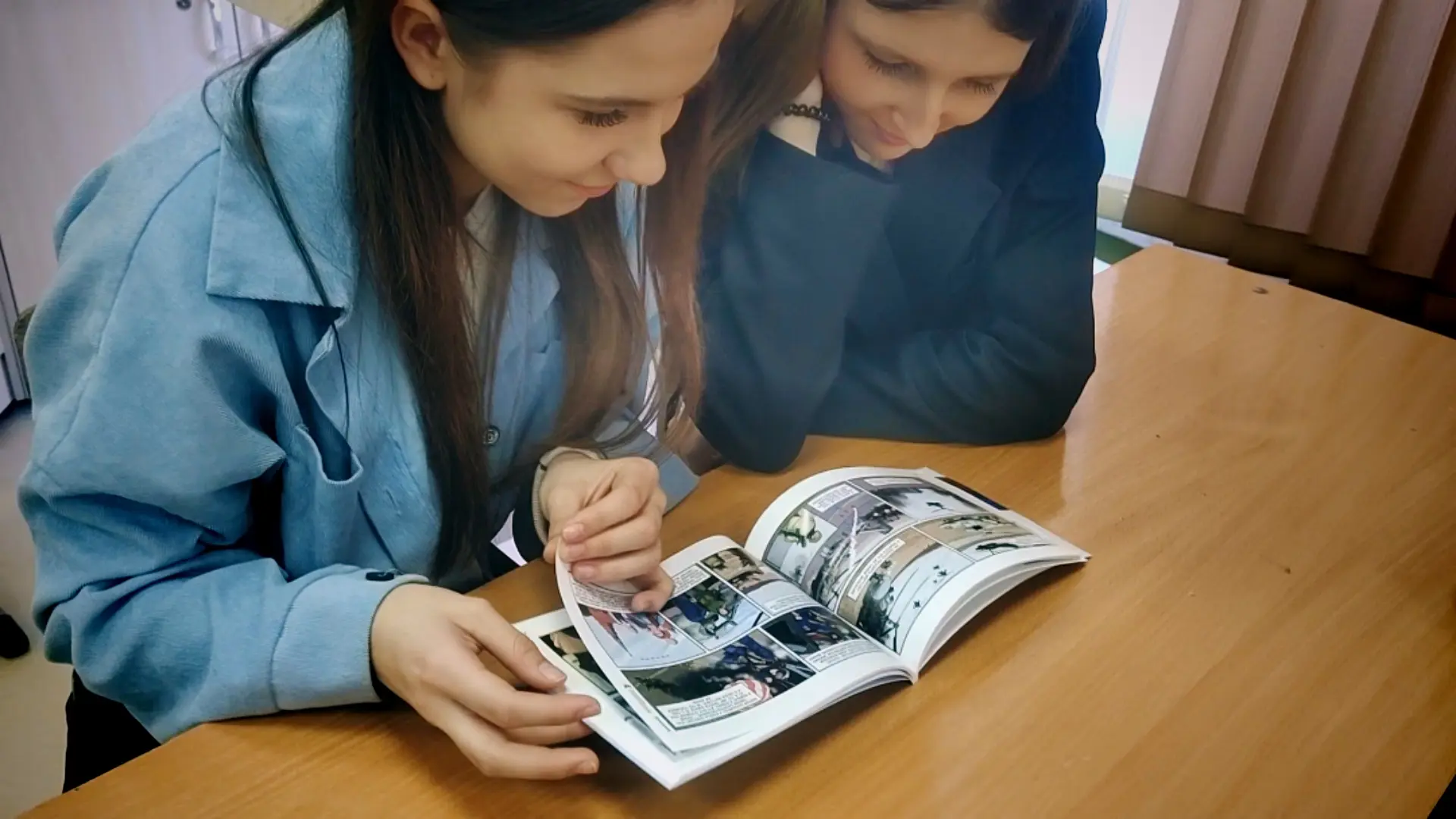 Герои на защите Родины: Урок мужества в Марковской школе 🇷🇺✨  В Марковской школе №1 в рамках совмест