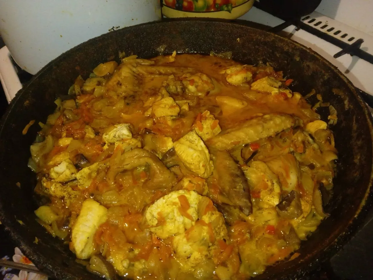Что-то вкусное с курицей и грибами)))