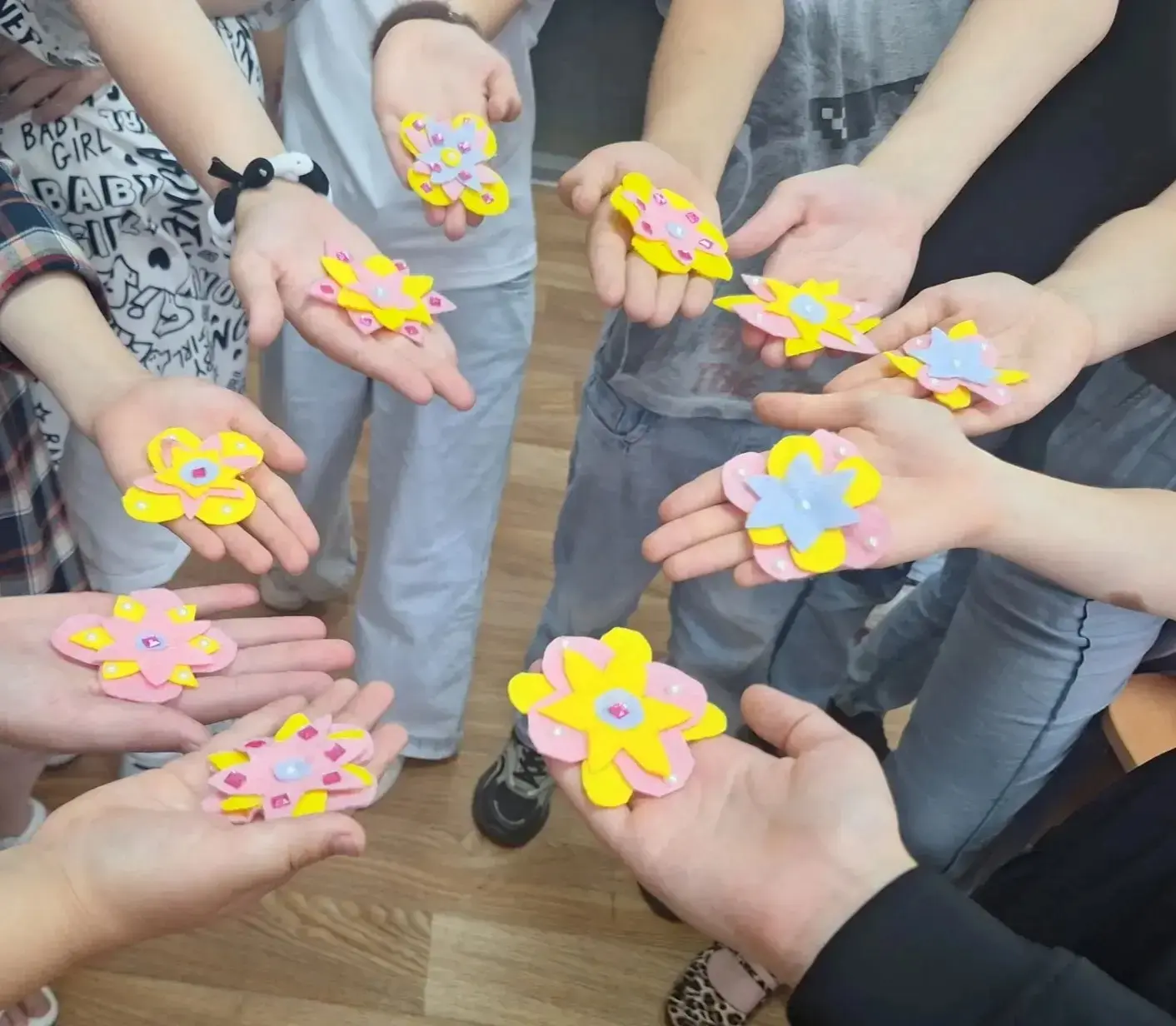 🌞КАНИКУЛЫ ПРОДОЛЖАЮТСЯ

Лагерная смена закончилась! Грустно расставаться, но каникулы продолжаются!