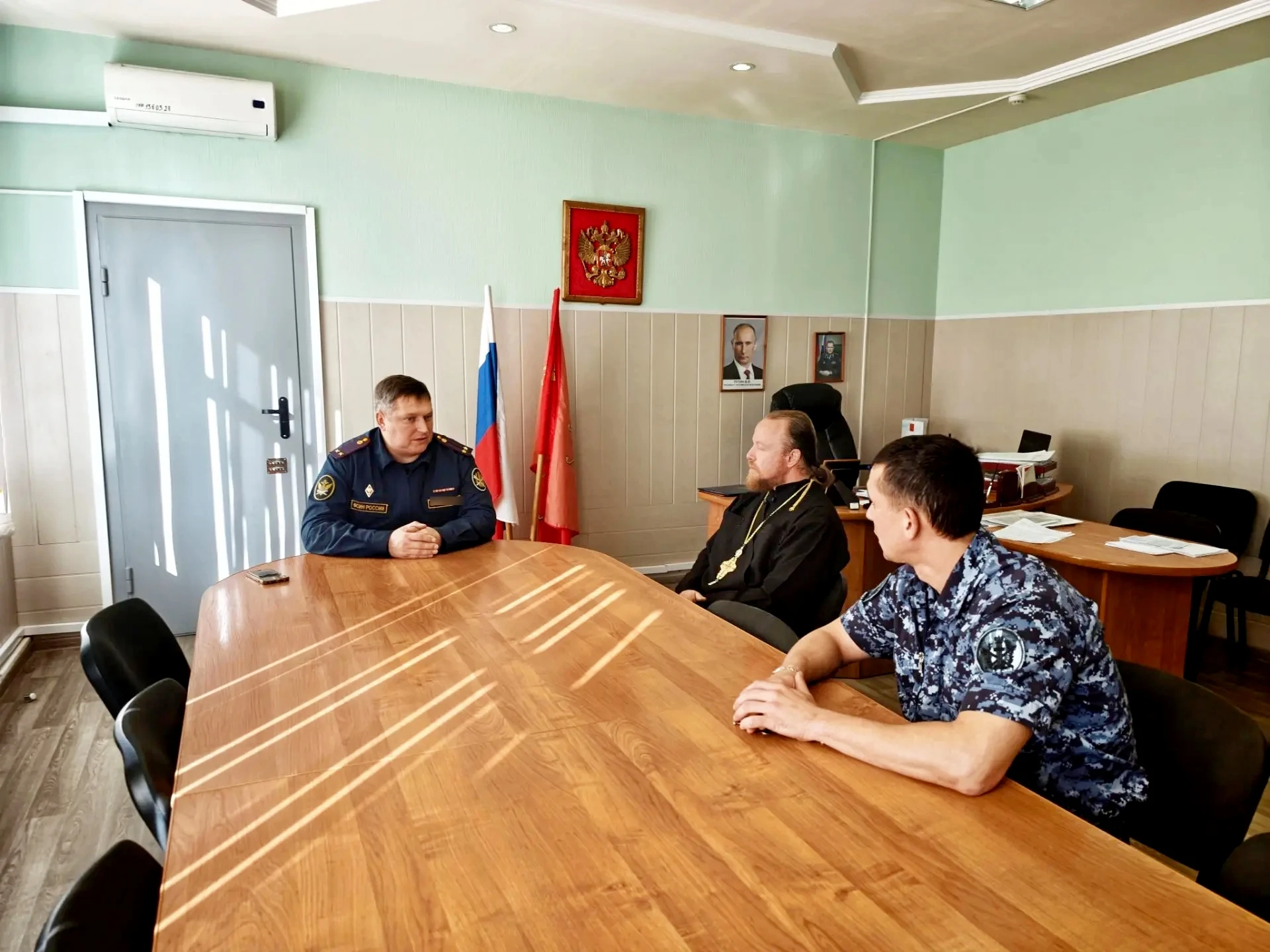 ⛪В Великих Луках обсудили вопросы духовного окормления исправительного центра № 1