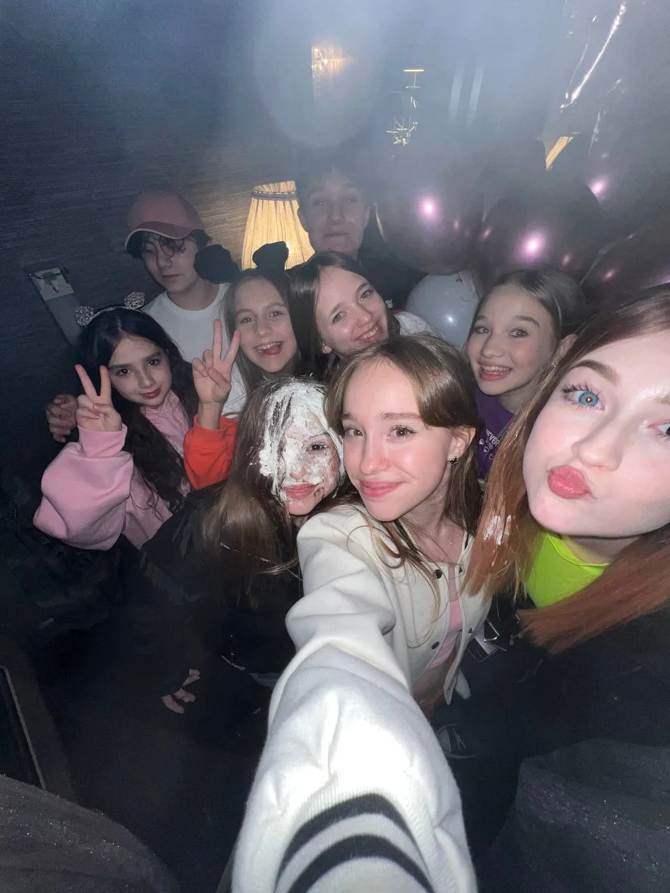 🎉 Большая компания и весёлый вечер