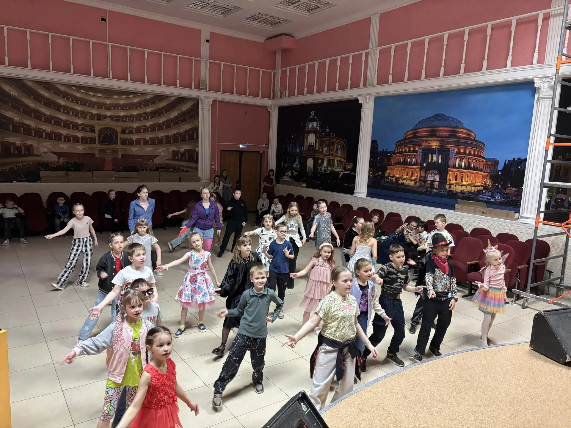 День 5️⃣   Завершение лагерной смены! 🥳  А какой же финал без фееричной вечеринки? Наш танцпол горел