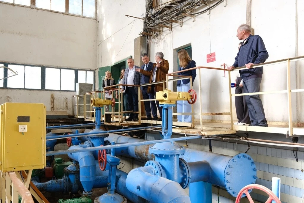 💧 Чистая вода — в каждый дом Красноярского округа

Депутат Государственной Думы Ринат Аюпов совмест