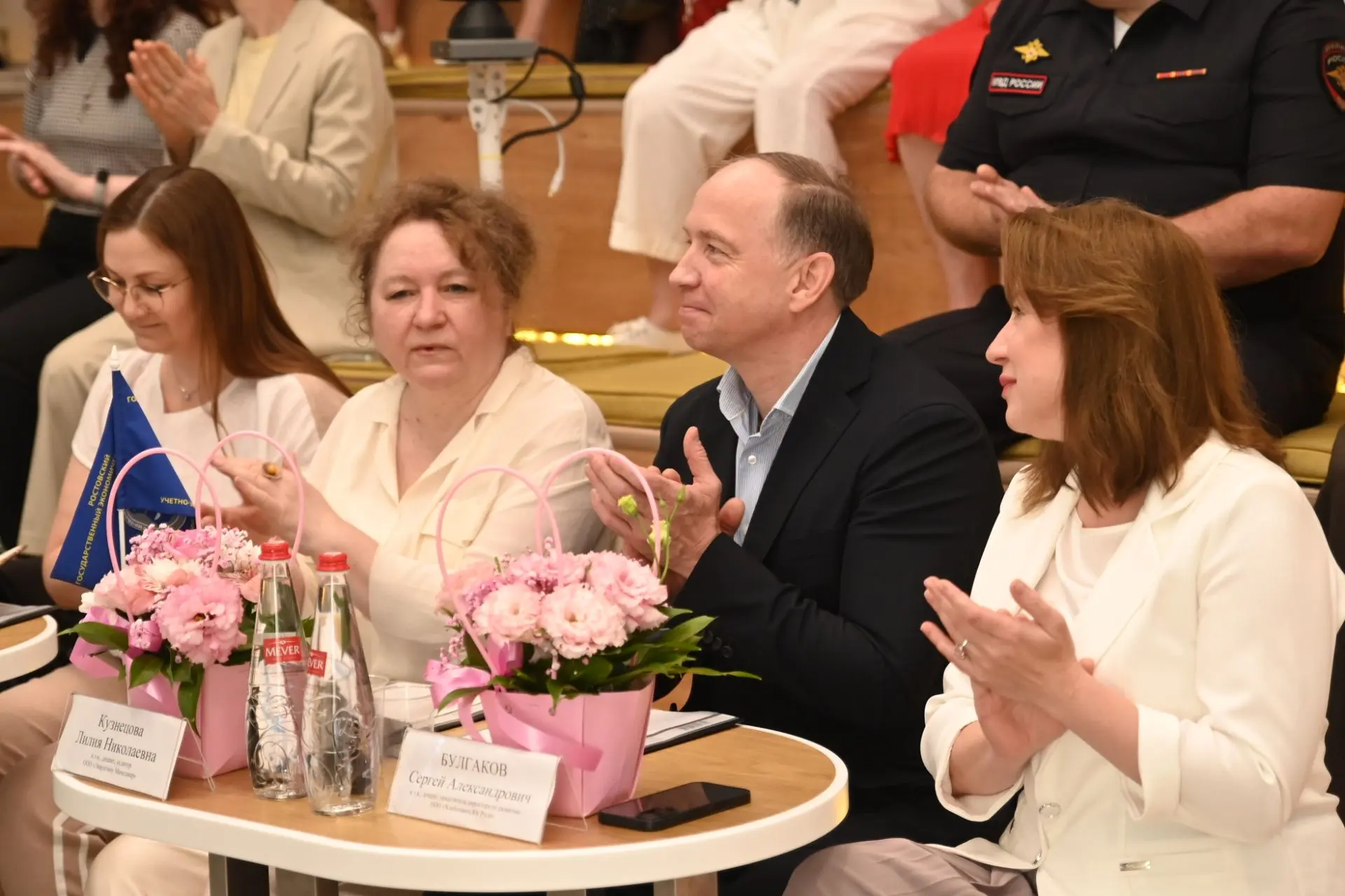 Продолжаются защиты выпускных квалификационных работ. 

💬 19 июня в РГЭУ (РИНХ) состоялась открытая