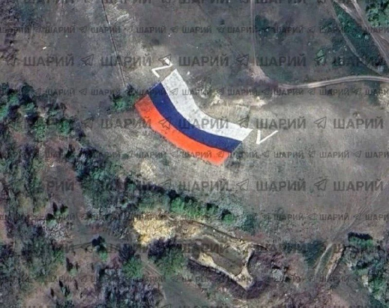 Недалеко от уничтоженного сегодня склада в Новосемейкино.