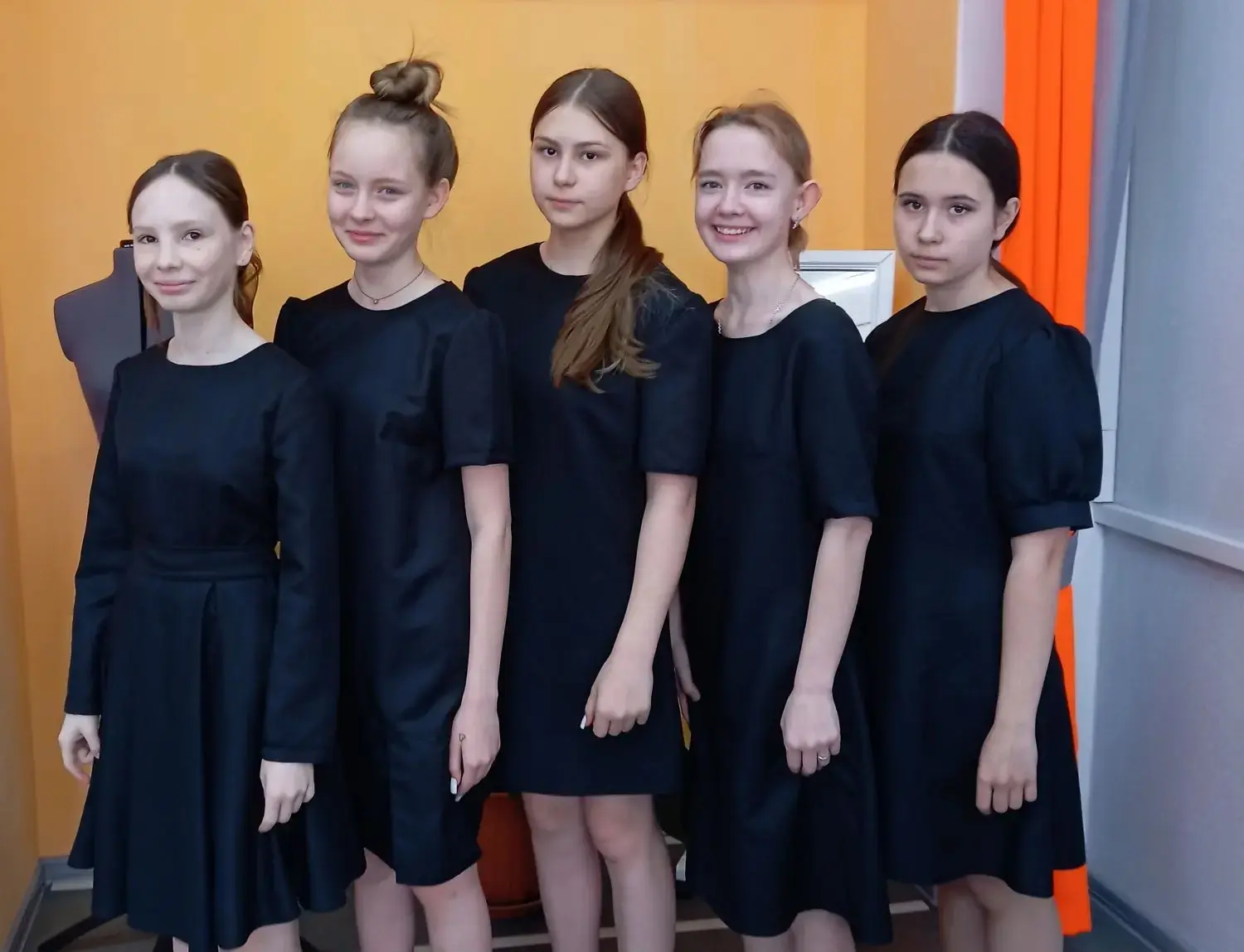 Второй год в ГКОУ «Детский дом-школа «Дом детства» работает учебно-производственный комплекс. В 2025