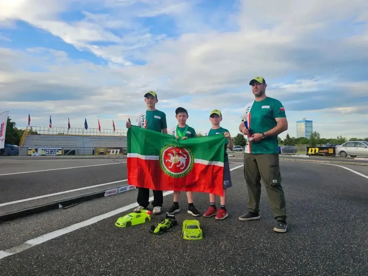 Зеленодольские автомоделисты - серебряные призеры Первенства России 🏆

В Тольятти завершилось Всеро
