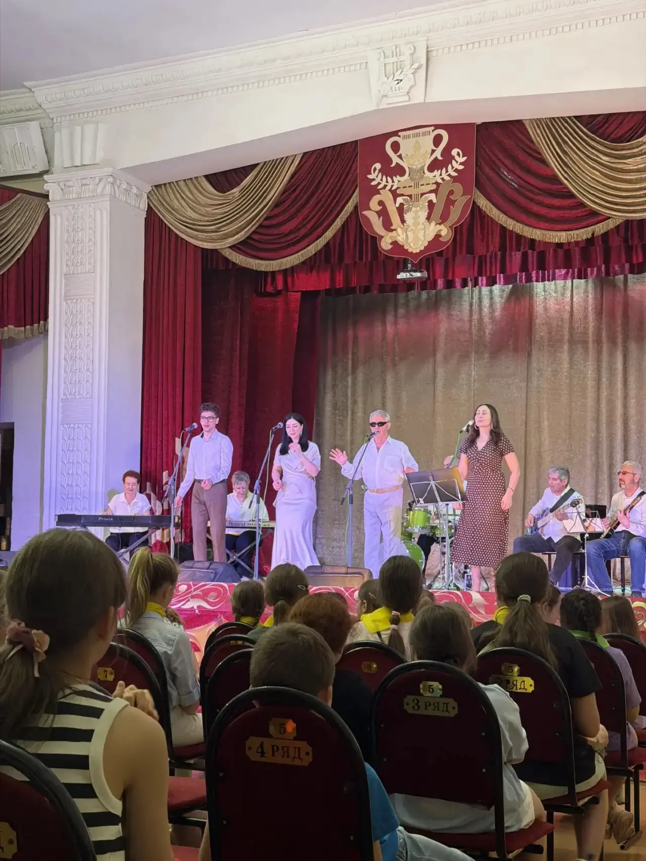 🌼Новости пришкольного лагеря "Ромашка". День одиннадцатый.

Утро в лагере началось с зарядки, минут