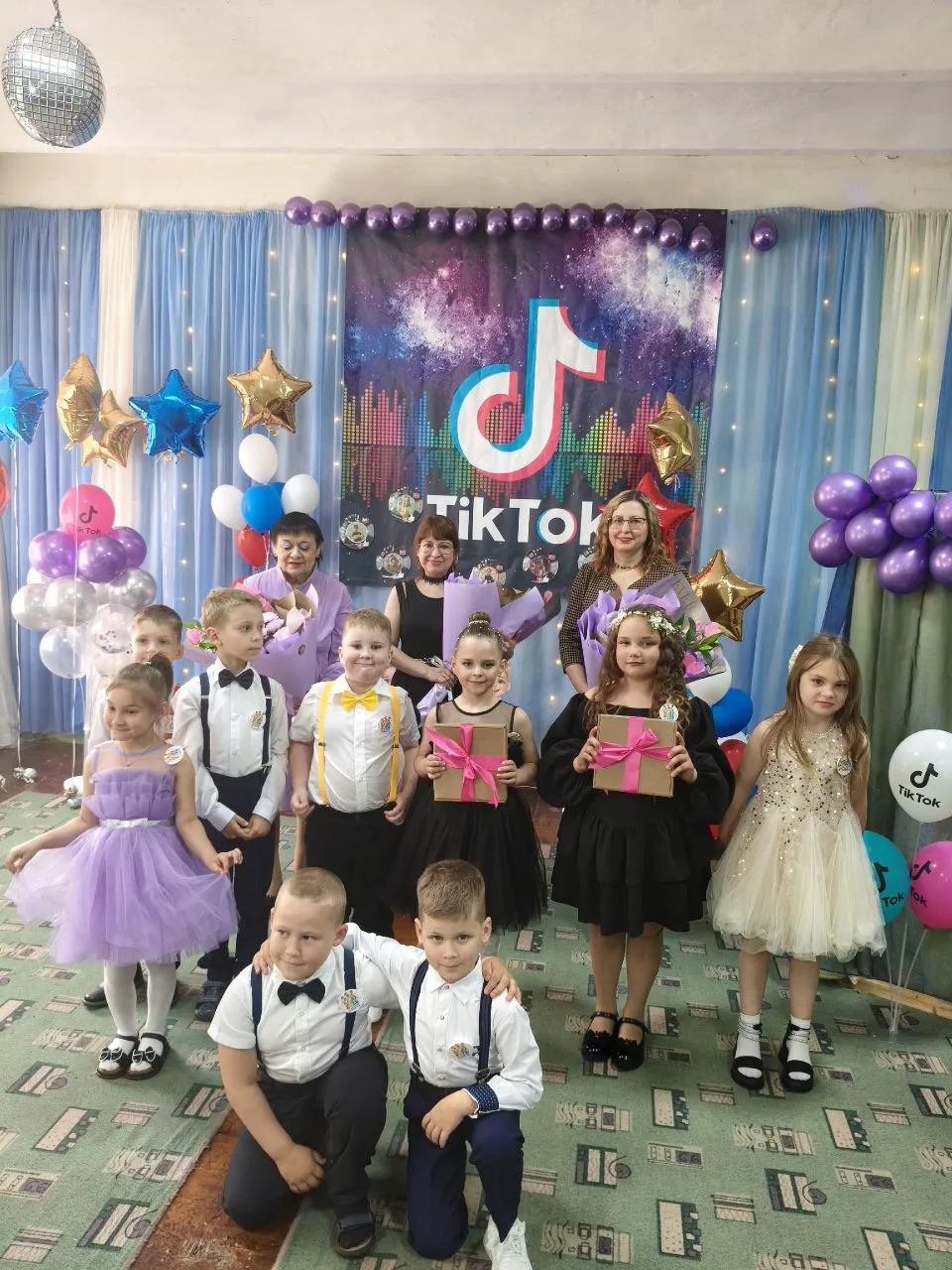 🎓 ВЫПУСКНОЙ 2026: ИЗ ДЕТСТВА - В ШКОЛЬНУЮ ЖИЗНЬ! 
29 мая в дошкольном отделении МАОУ «СОШ №15 имени