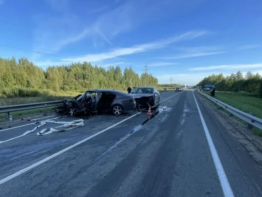 Один человек погиб и двое пострадали в ДТП под Череповцом.