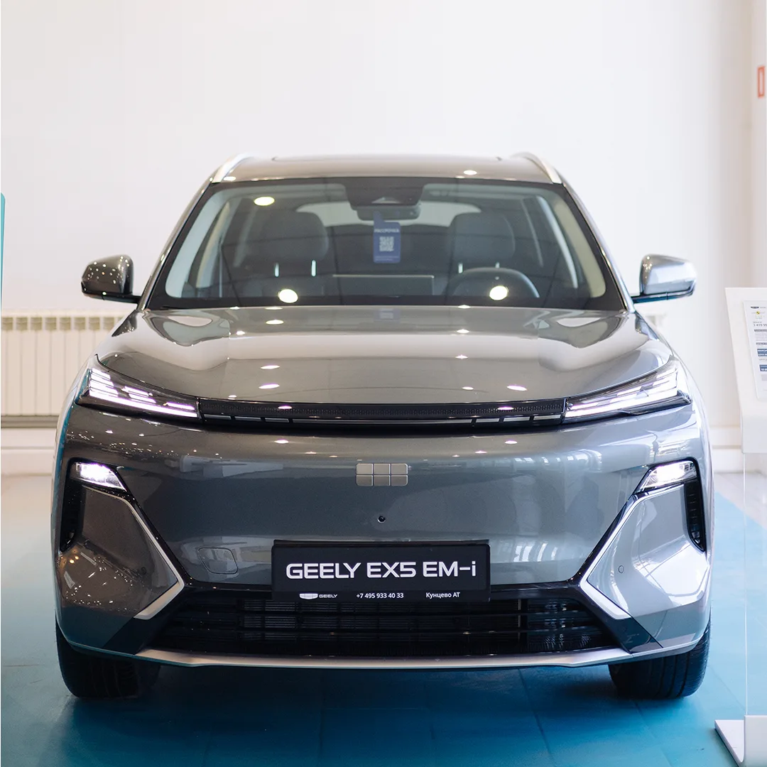 Geely EX5 EM-i — гибридный кроссовер, в котором сошлось всё, что нужно современной семь...