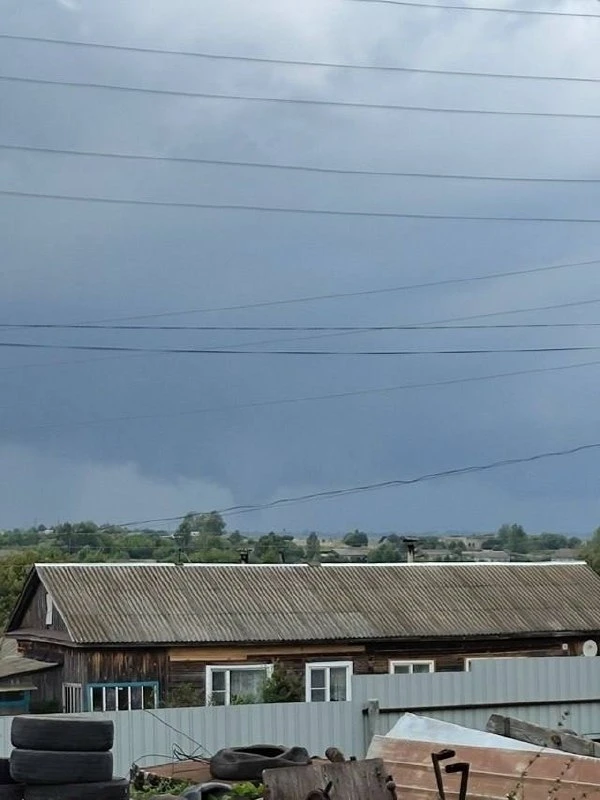 🌪 ⚡️⚡️⚡️⚡️ Торнадо мог опуститься около Лебяжья в эти минуты.