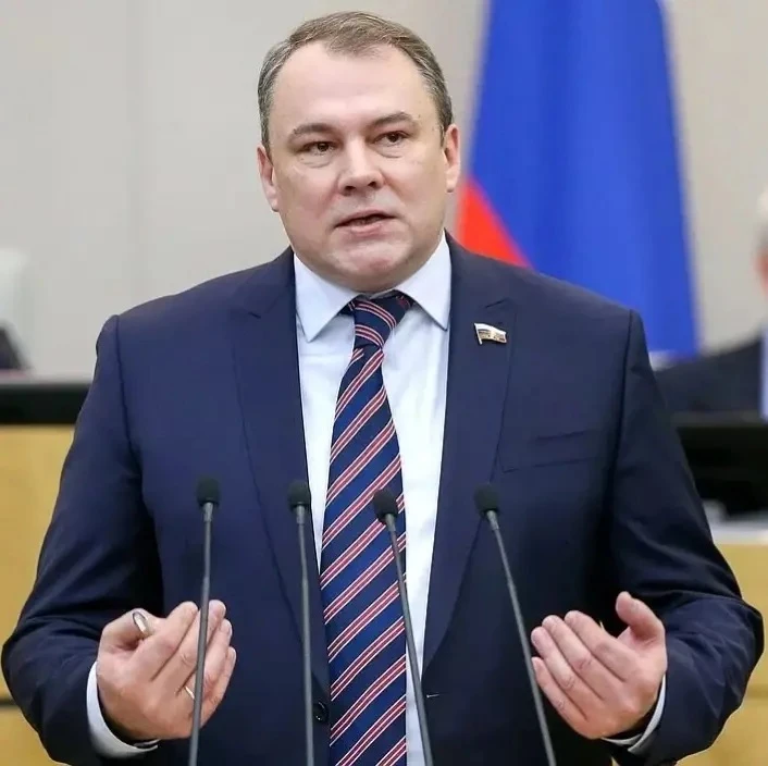 📢 Вывески на русском — и жить сразу легче? В Госдуме объяснили, почему это важно