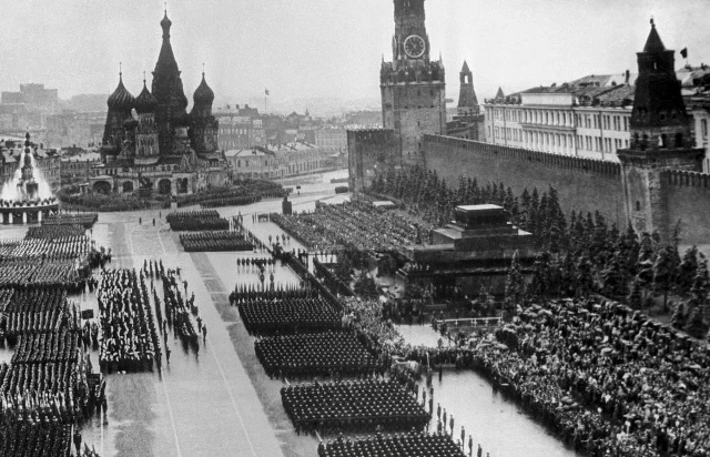 24 июня для нашей страны знаменательная дата. Именно в этот день 81 год назад состоялся...
